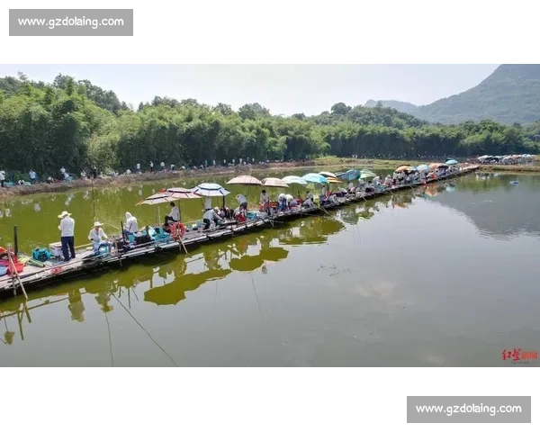 秋季湖库钓草鱼竞技赛技巧分享与高手对决精彩全纪录与实战经验揭秘